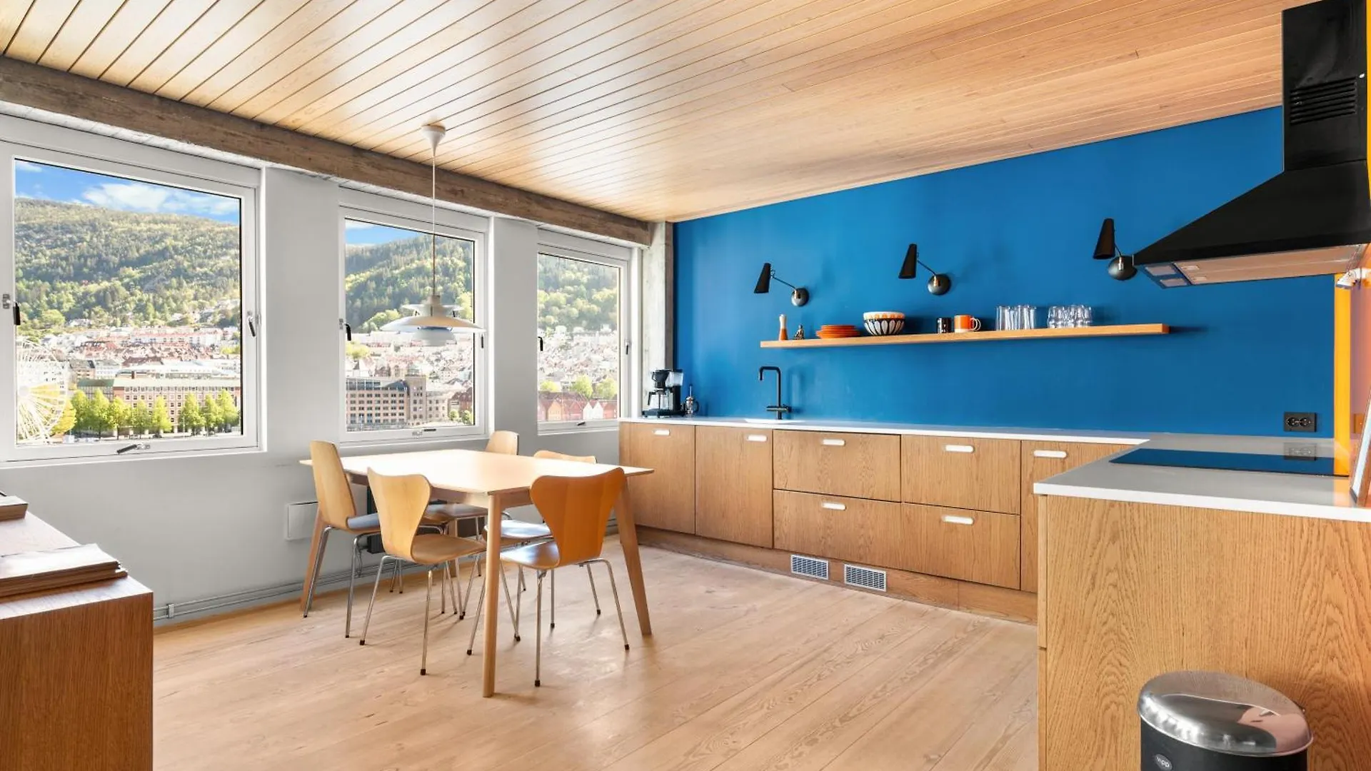 Unique Gem Overlooking The World Famous Bryggen Bergen 0*,  Noruega